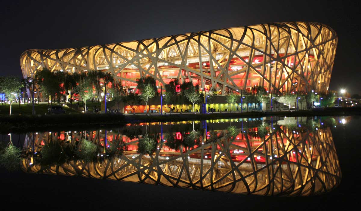Пекинский национальный стадион, прозванный «Птичье гнездо»