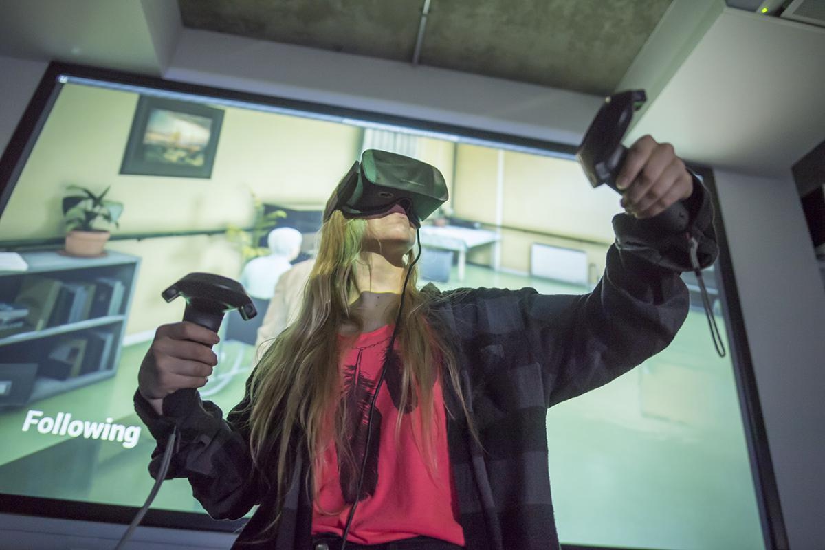 Pic of student wearing VR headset